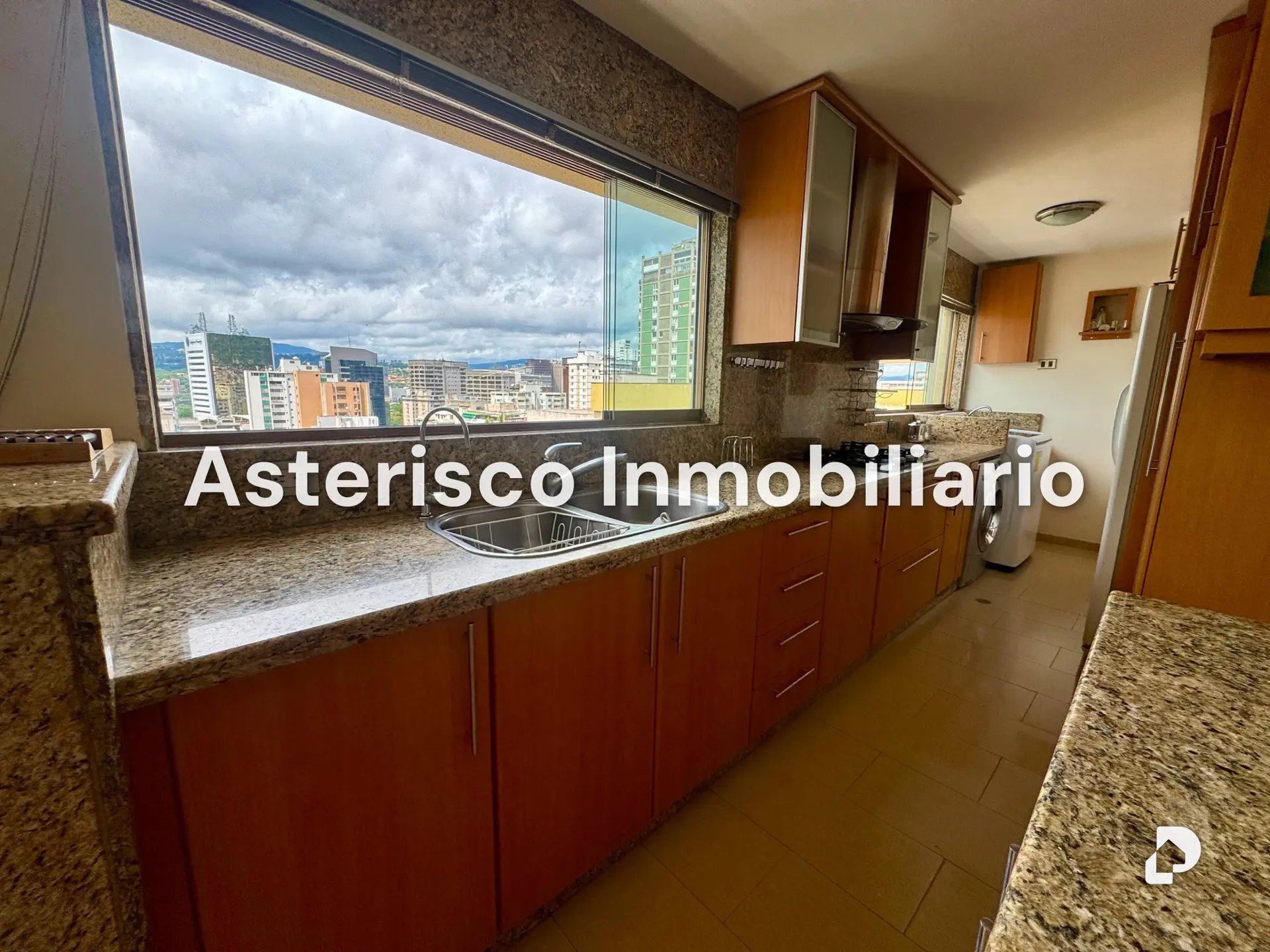 Apartment in Los Palos Grandes, Caracas – 4