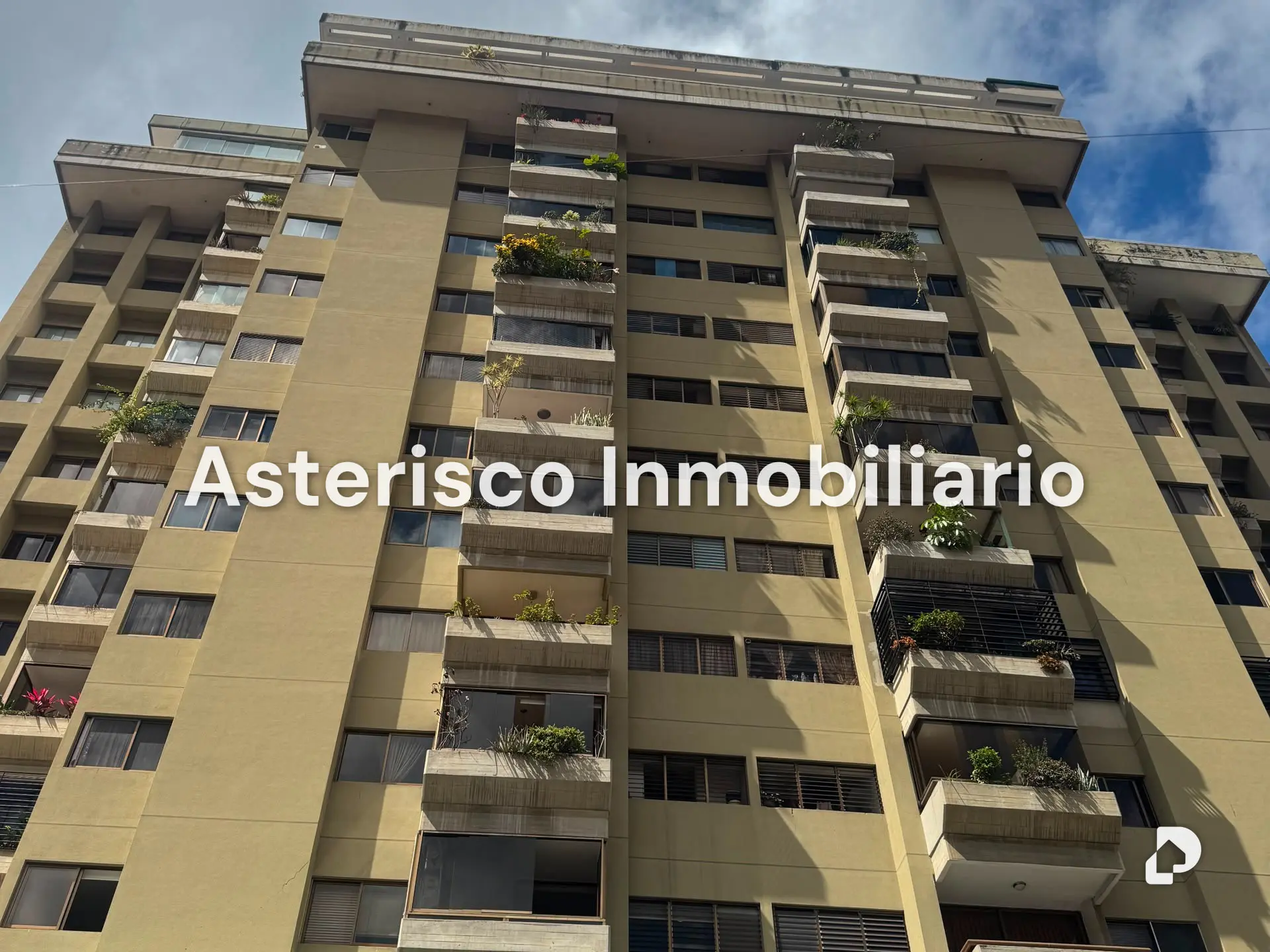 Apartment in Los Palos Grandes, Caracas – 12