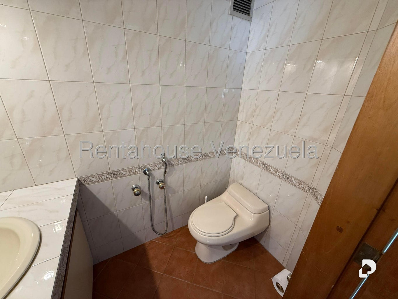 Apartamento en Campo Alegre, Caracas – 16