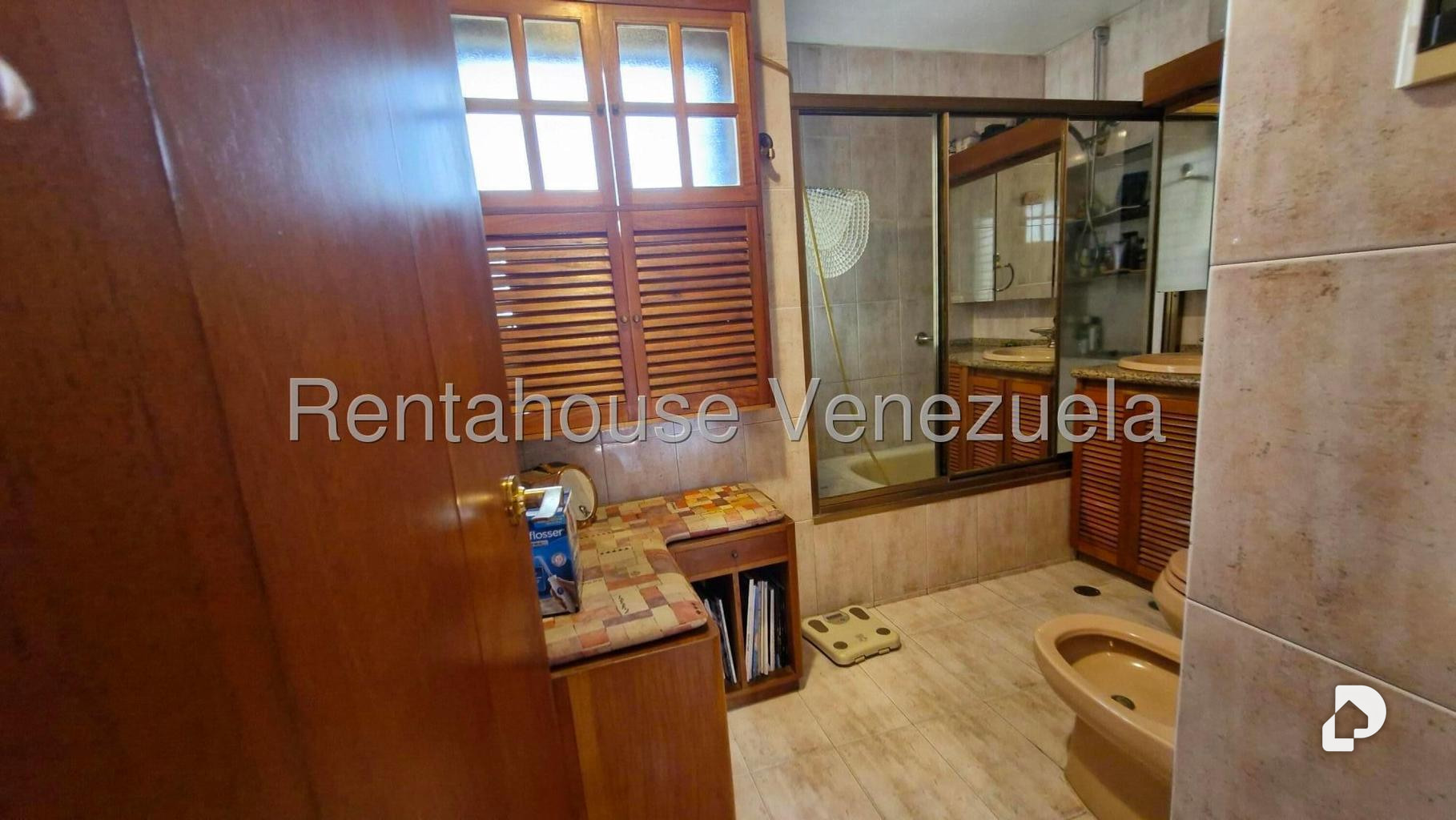 Apartamento en Los Dos Caminos, Caracas – 24