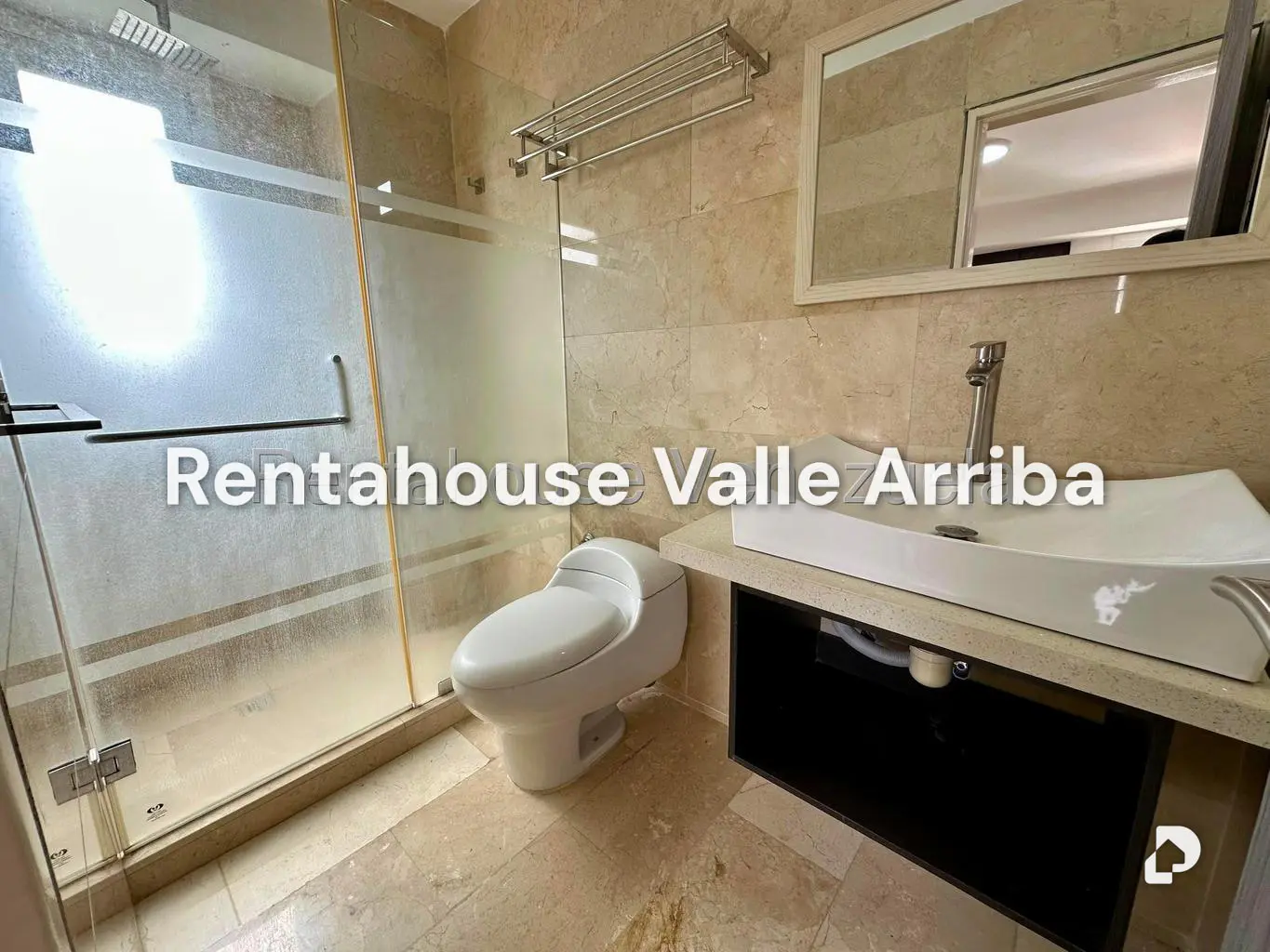 Apartamento en El Rosal, Caracas – 20