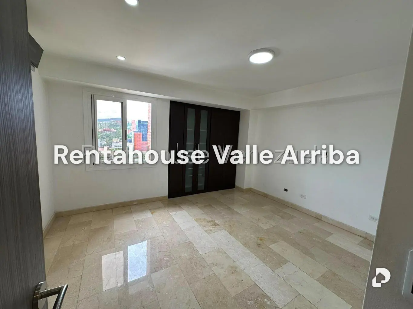 Apartamento en El Rosal, Caracas – 18