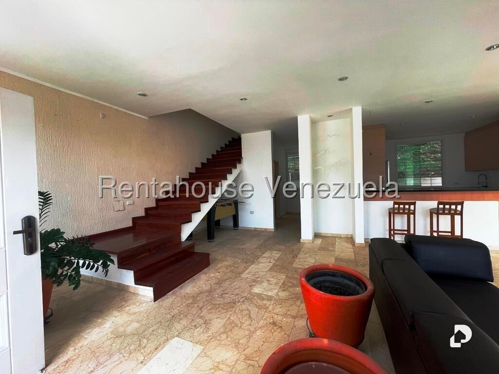 Casa en Alto Prado, Caracas – 13