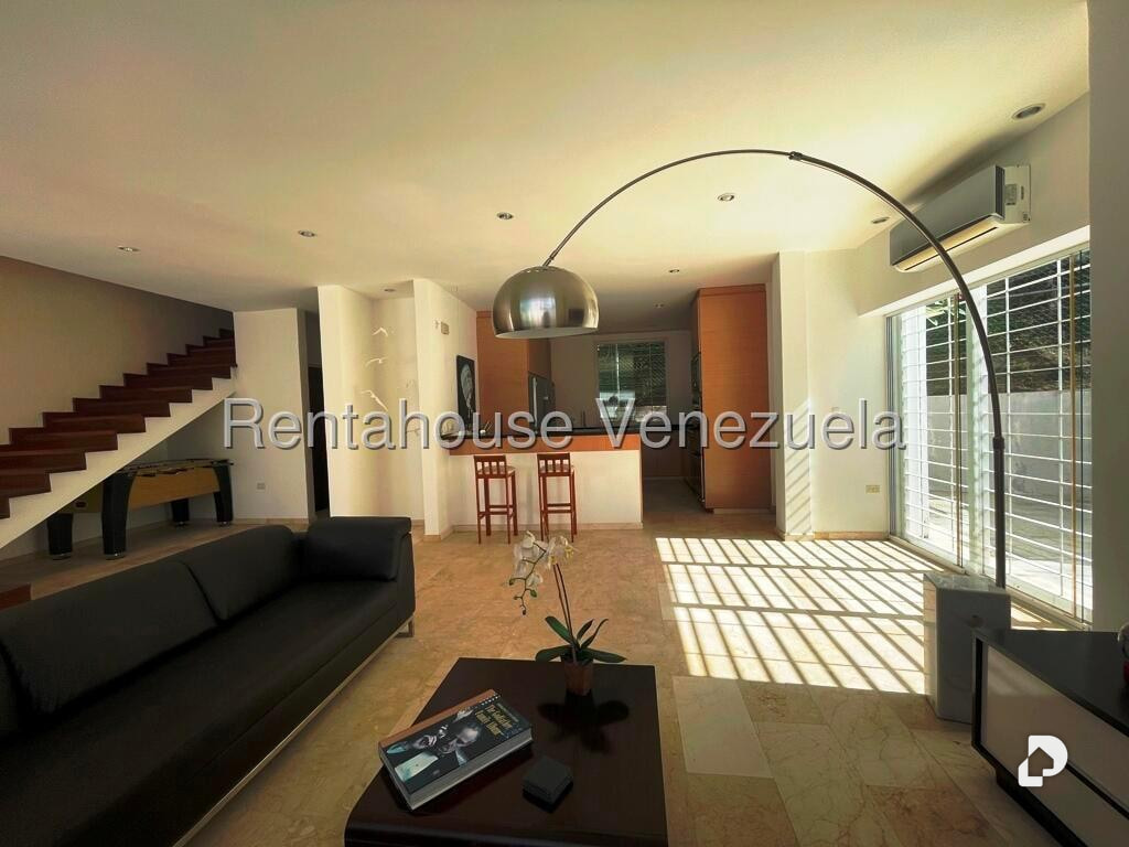 Casa en Alto Prado, Caracas – 22