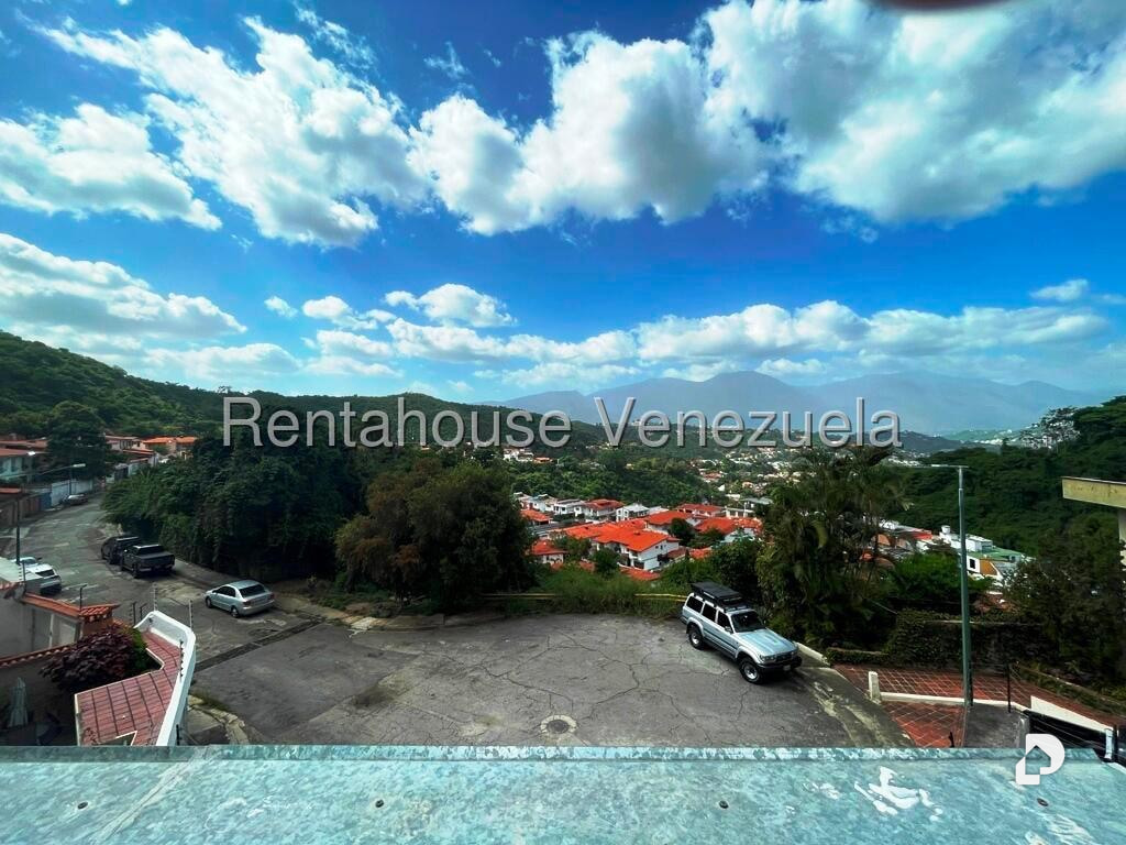 Casa en Alto Prado, Caracas – 12