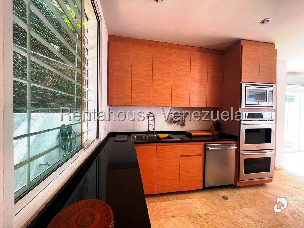 Casa en Alto Prado, Caracas – 28