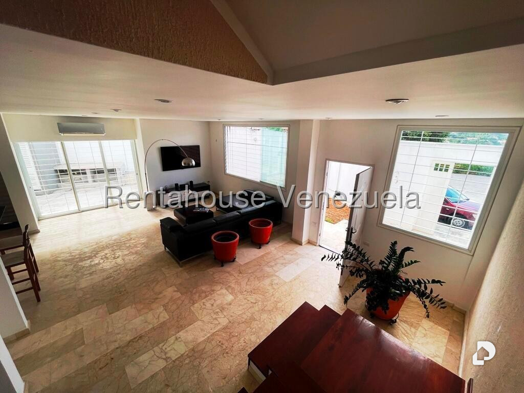 Casa en Alto Prado, Caracas – 16