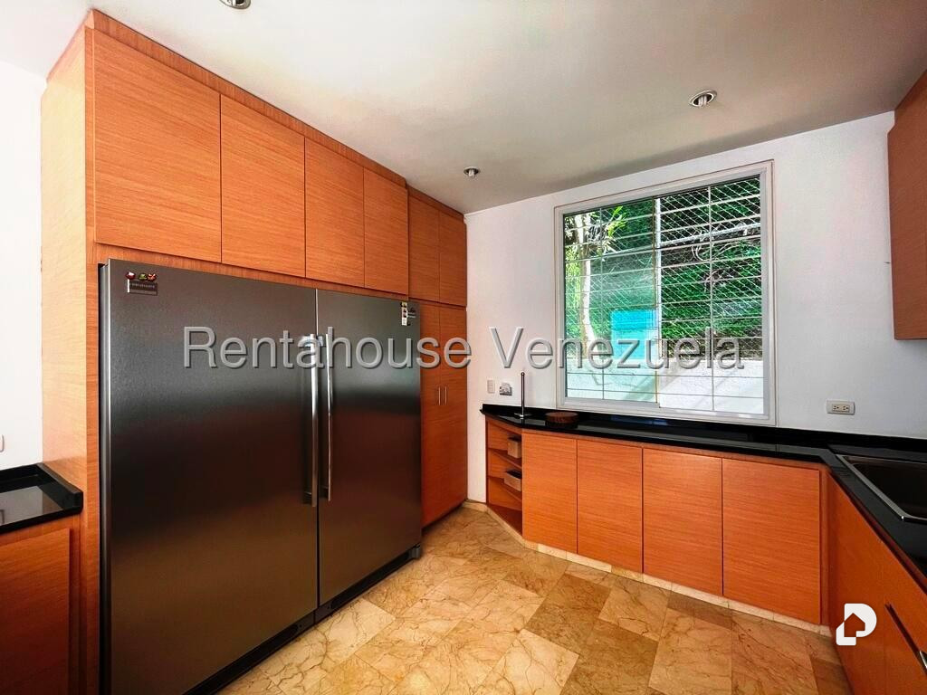 Casa en Alto Prado, Caracas – 26