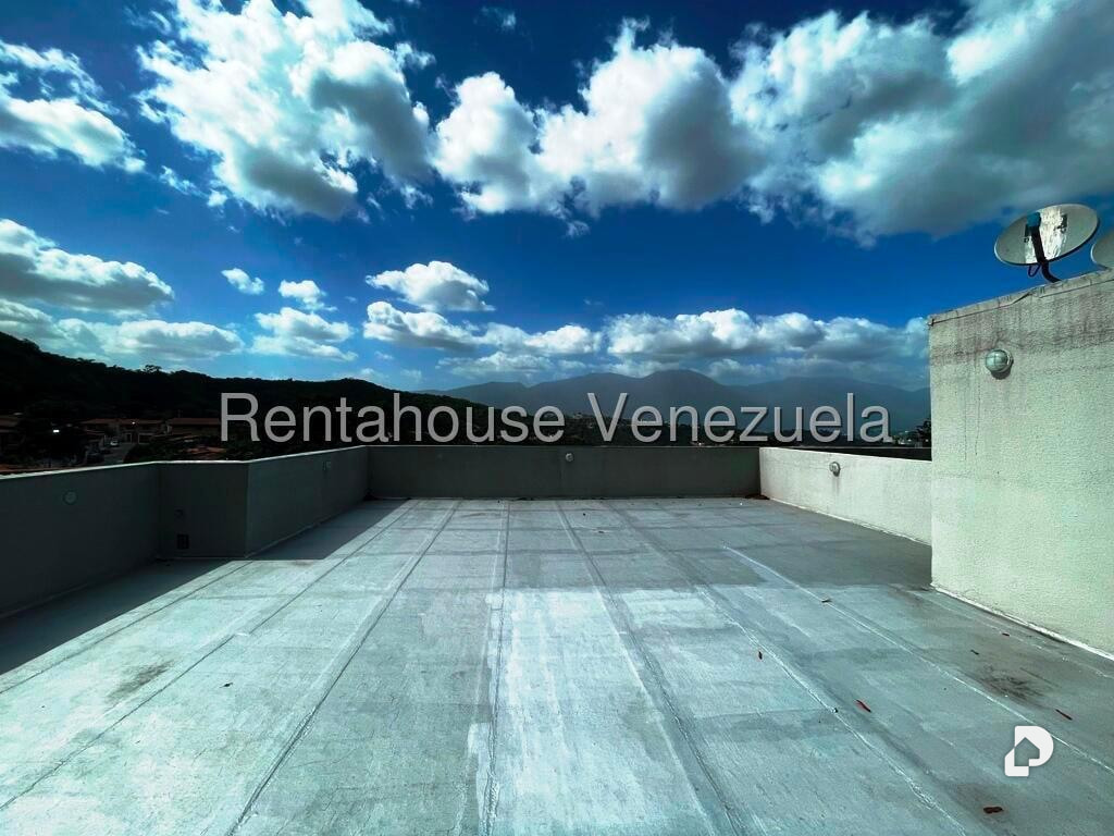 Casa en Alto Prado, Caracas – 11