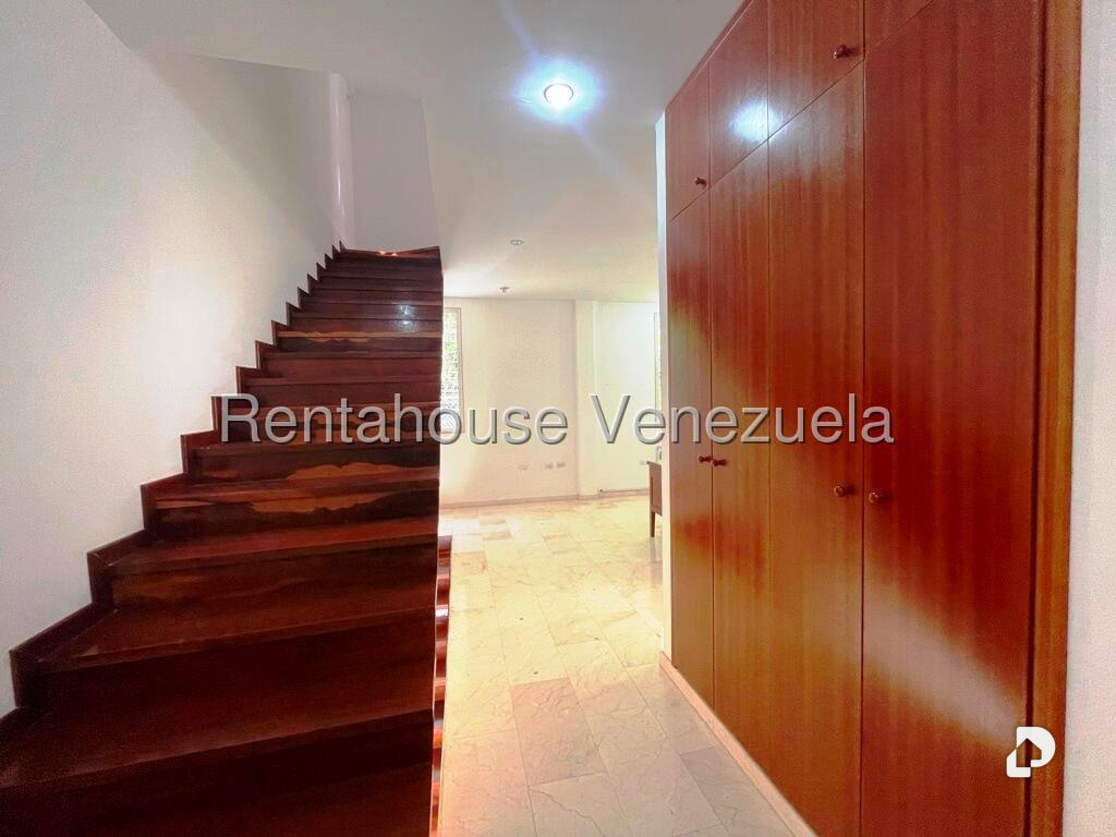 Casa en Alto Prado, Caracas – 10