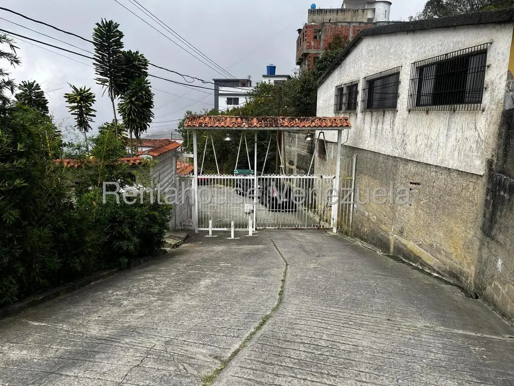 Land in El Junquito, Caracas - 1