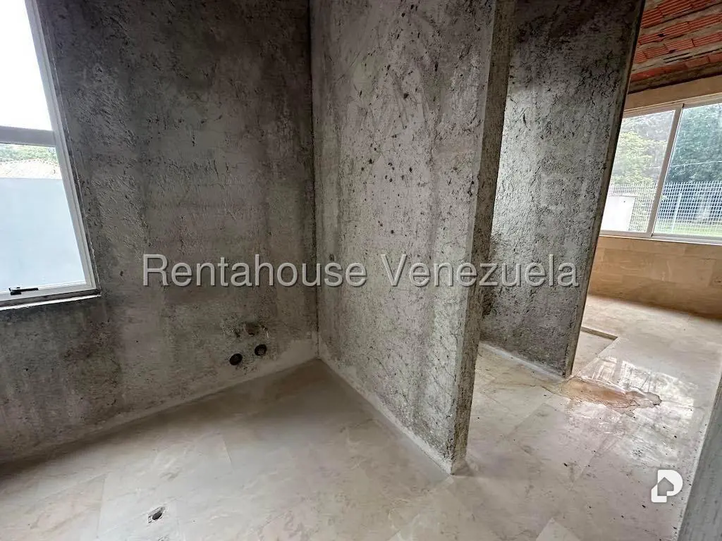 Apartamento en Campo Alegre, Caracas – 28