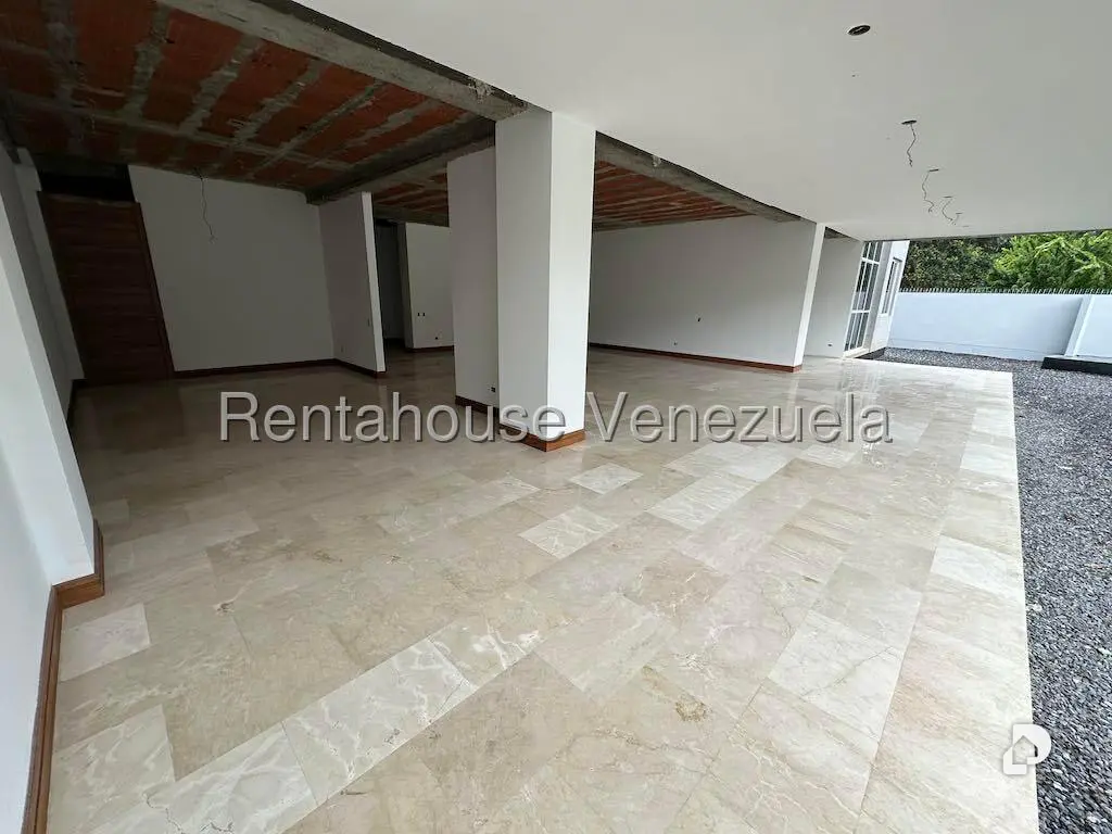 Apartamento en Campo Alegre, Caracas – 11