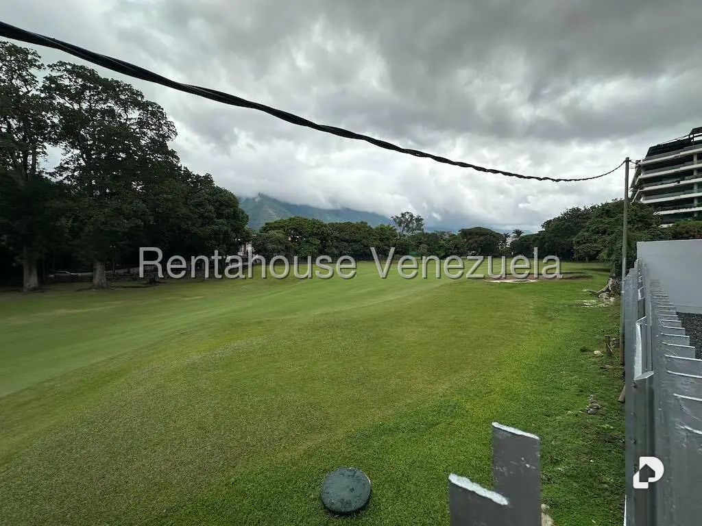 Apartamento en Campo Alegre, Caracas – 22