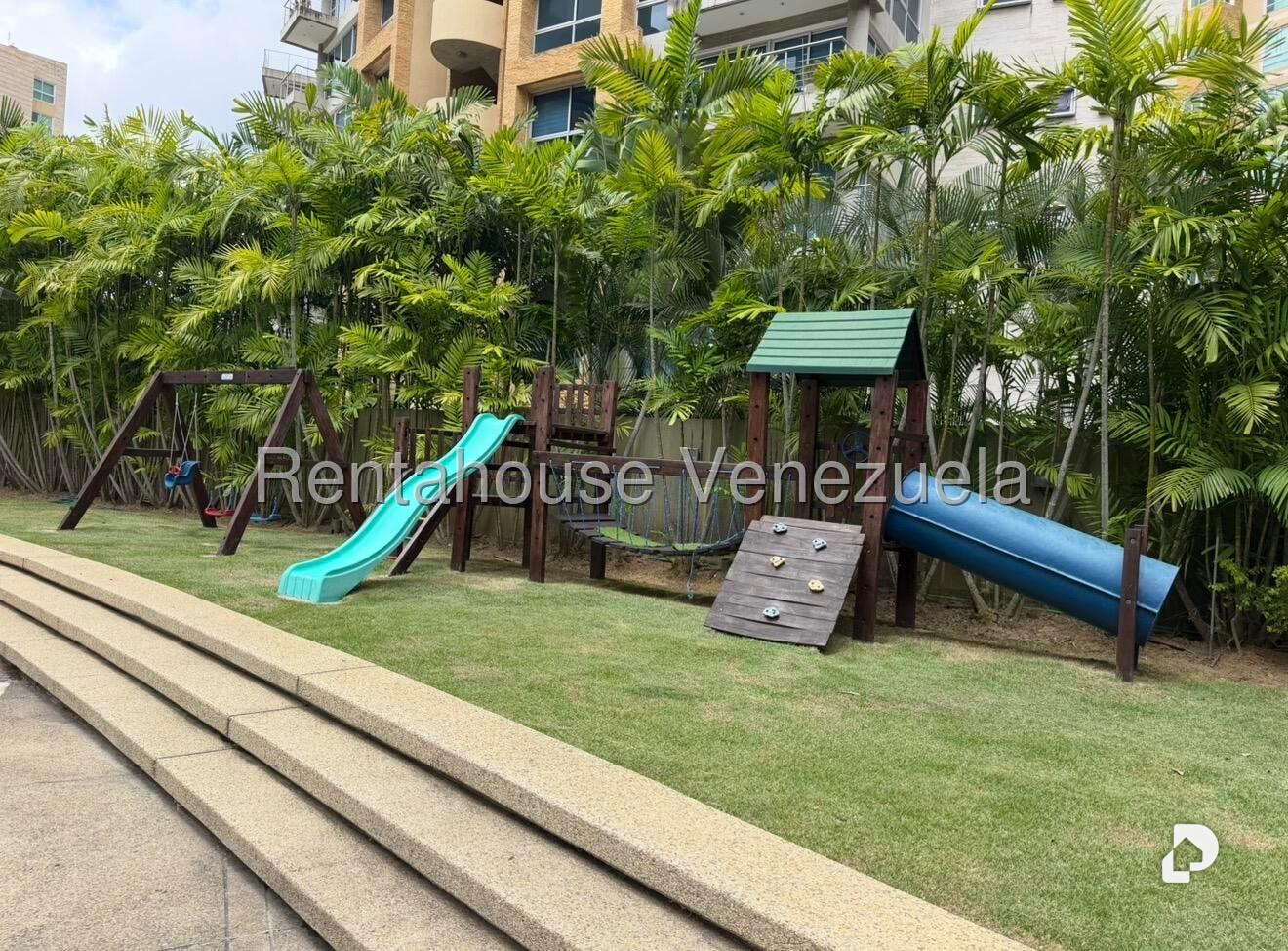 Apartamento en Las Mesetas de Santa Rosa de Lima, Caracas – 21