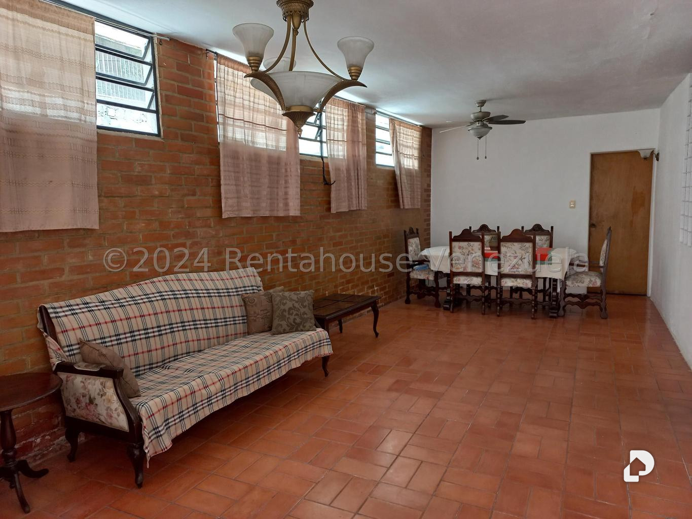 Casa en Prados del Este, Caracas – 53