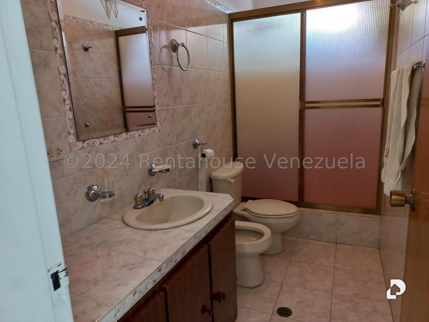 Casa en Prados del Este, Caracas – 35