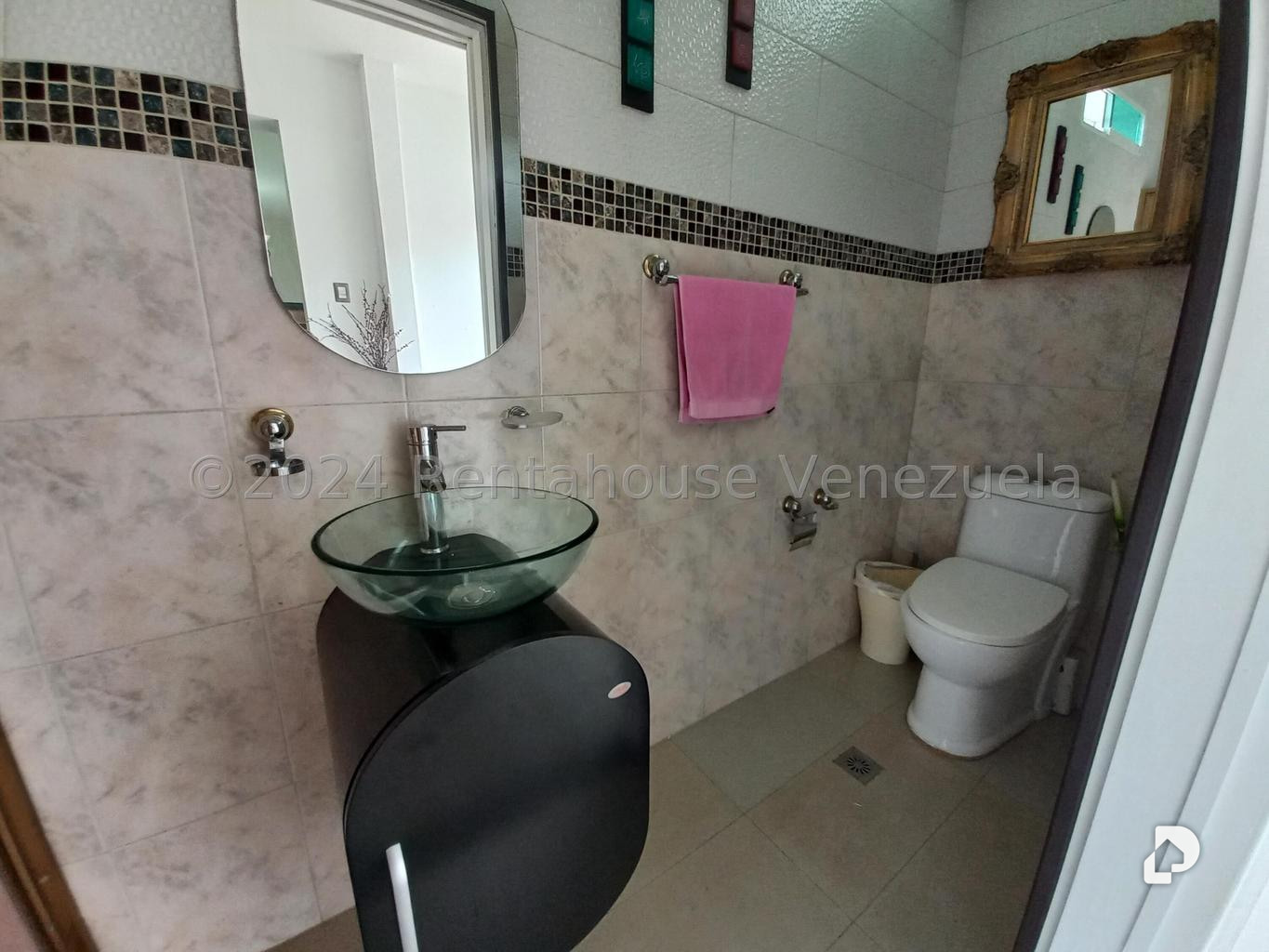 Casa en Prados del Este, Caracas – 22
