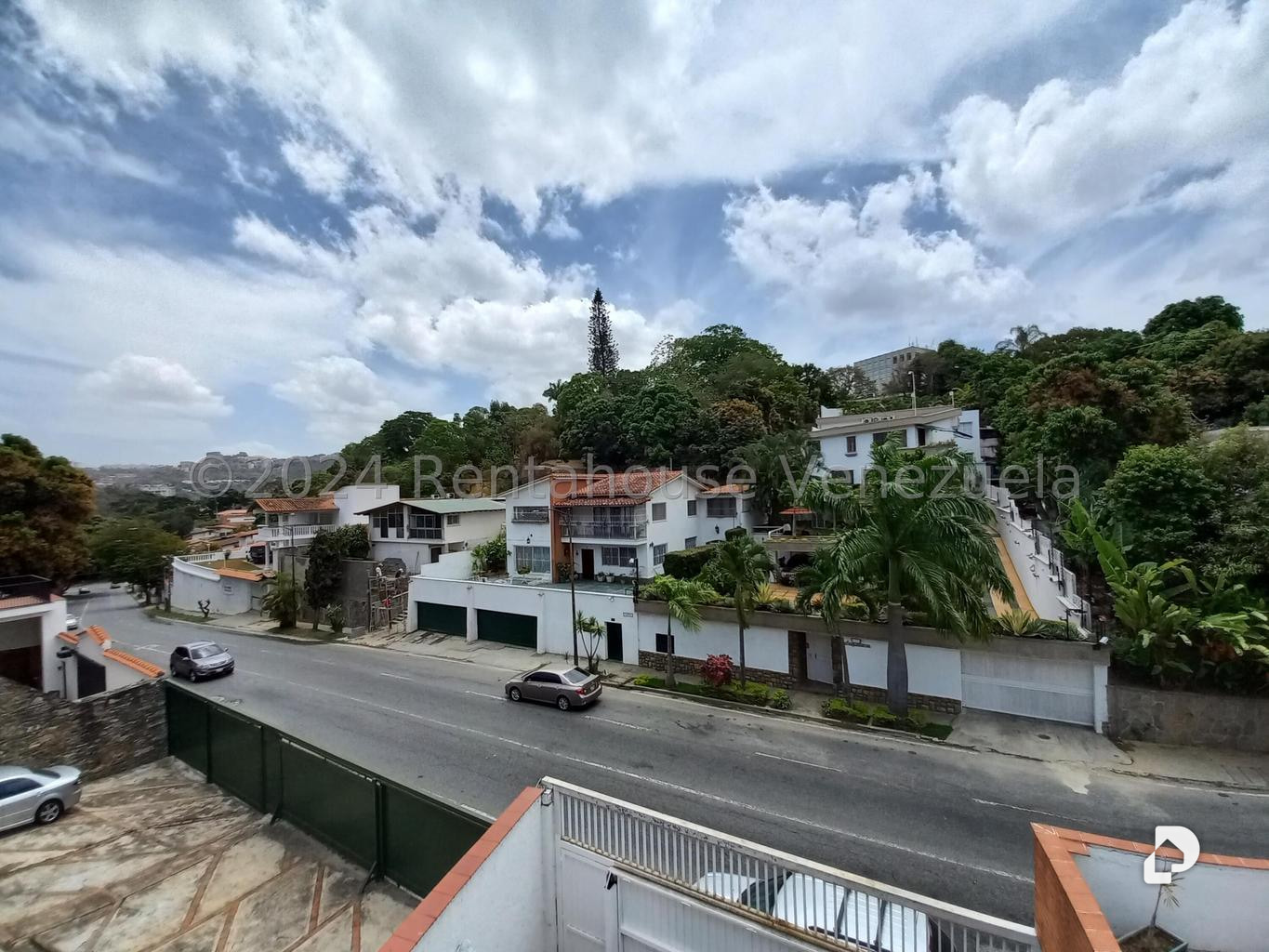 Casa en Prados del Este, Caracas – 38