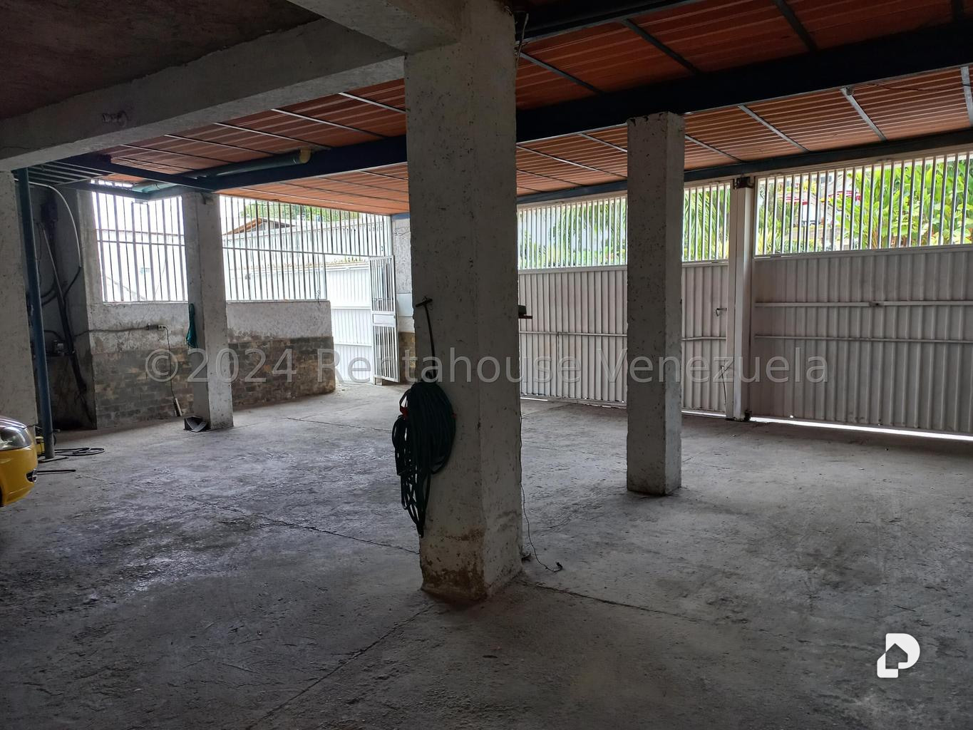 Casa en Prados del Este, Caracas – 71