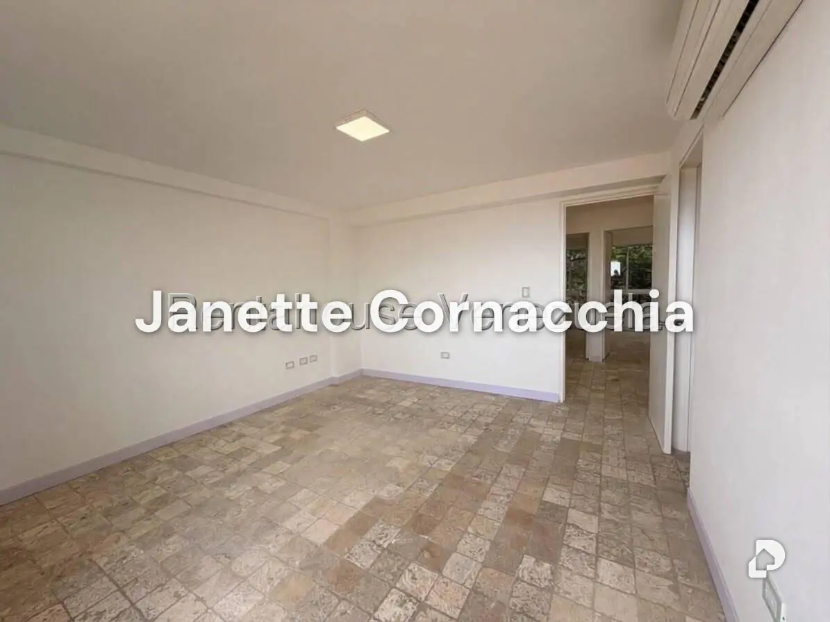 Apartamento en Loma Linda, Caracas – 11