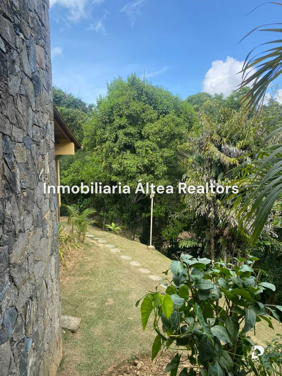 Casa en La Boyera, Caracas – 11