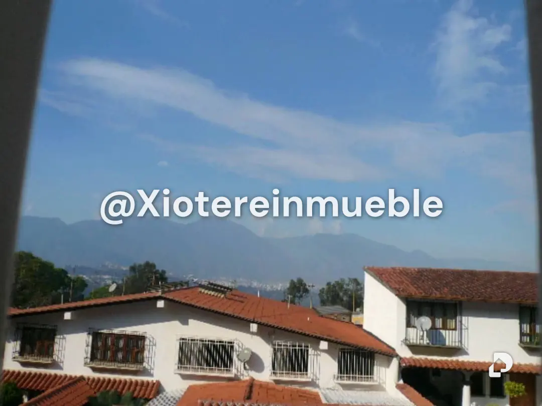 Casa en Alto Prado, Caracas – 16