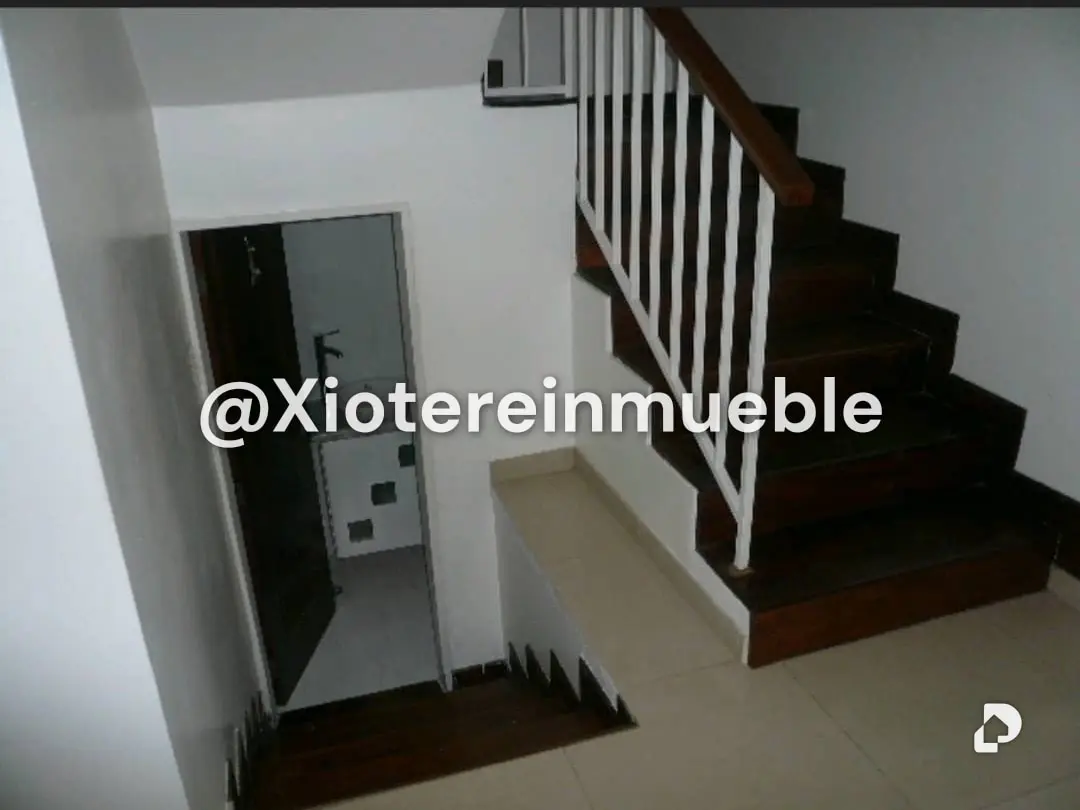 Casa en Alto Prado, Caracas – 12