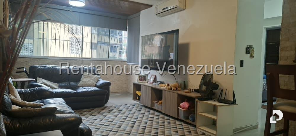 Apartment in Colinas de Bello Monte, Caracas – 2