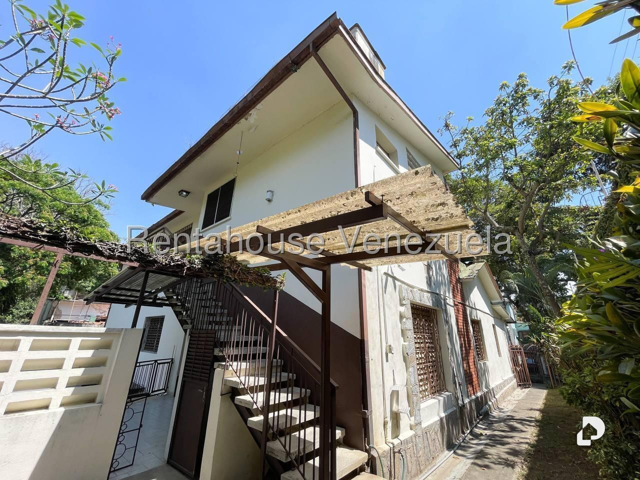 Casa en La Floresta, Caracas – 8