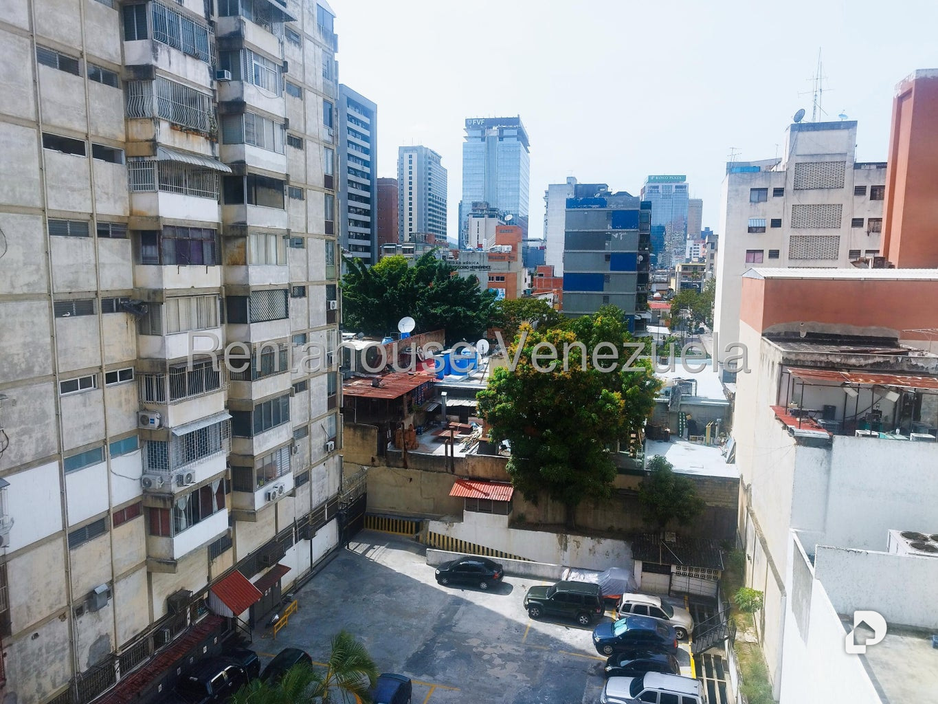 Apartamento en Bello Monte, Caracas – 17