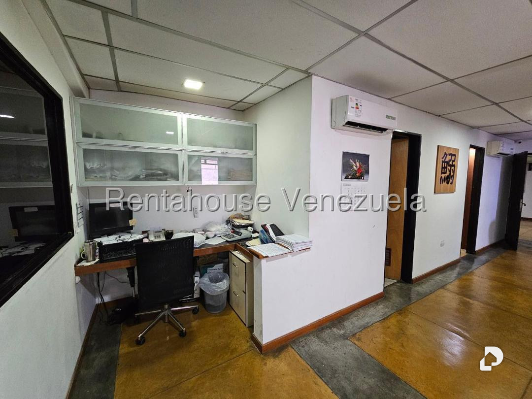 Edificio en Las Mercedes, Caracas – 53