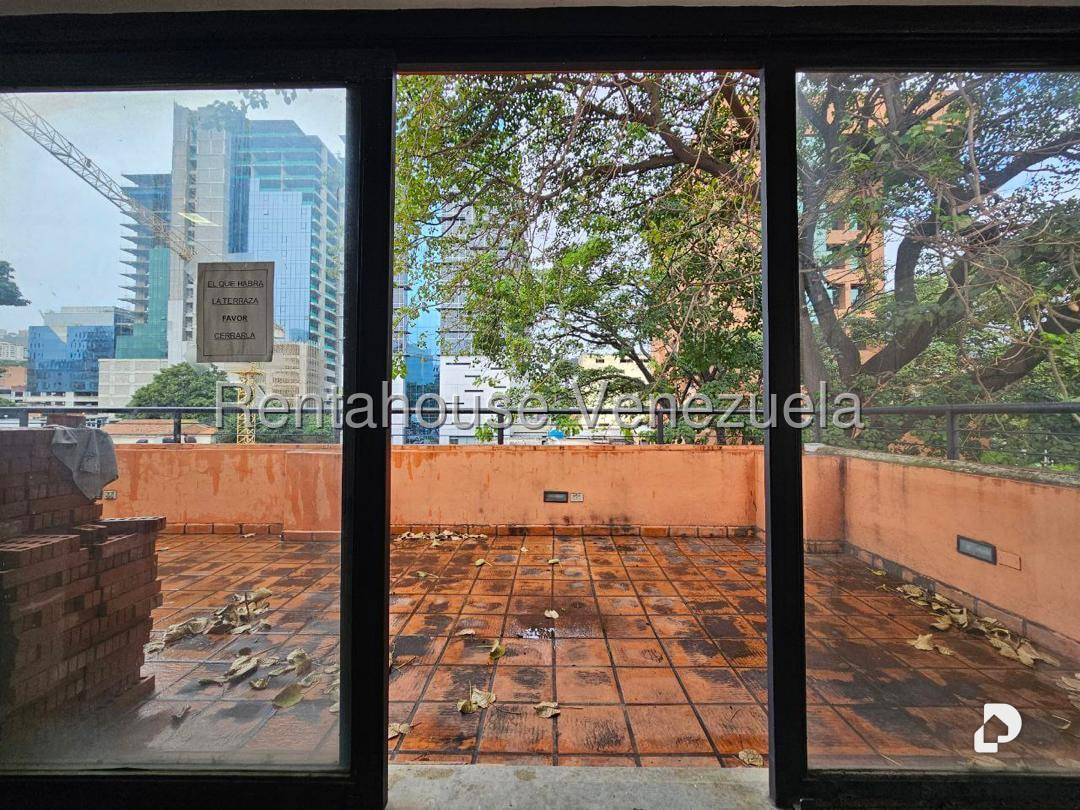 Edificio en Las Mercedes, Caracas – 69
