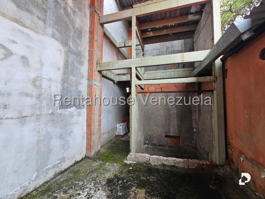 Edificio en Las Mercedes, Caracas – 65