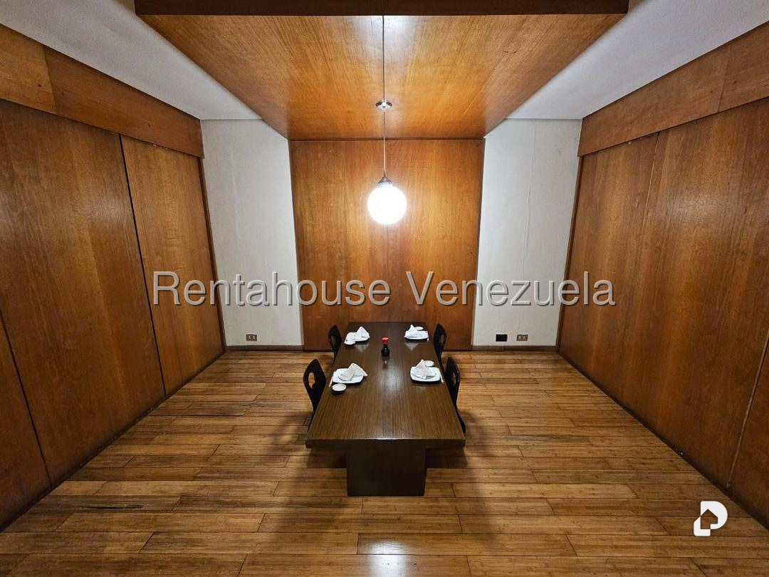 Edificio en Las Mercedes, Caracas – 26