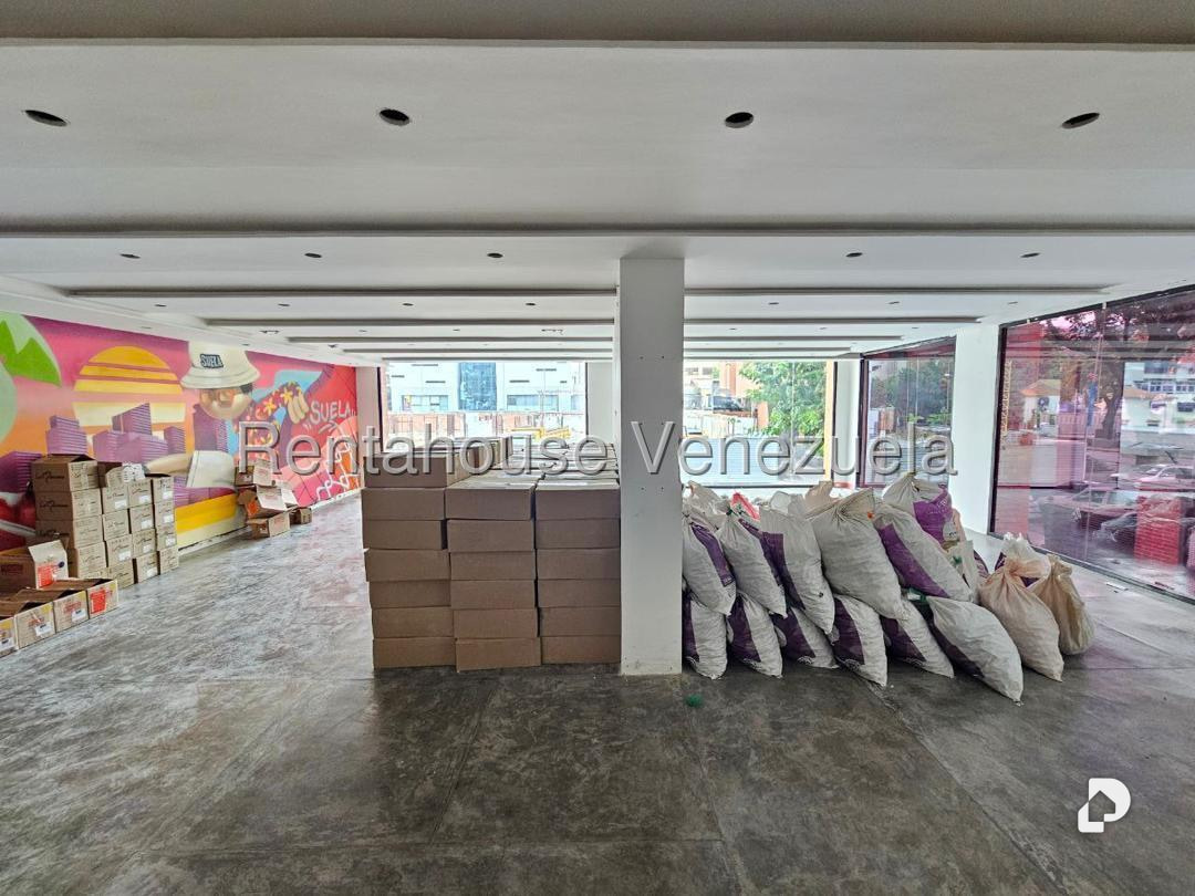 Edificio en Las Mercedes, Caracas – 38