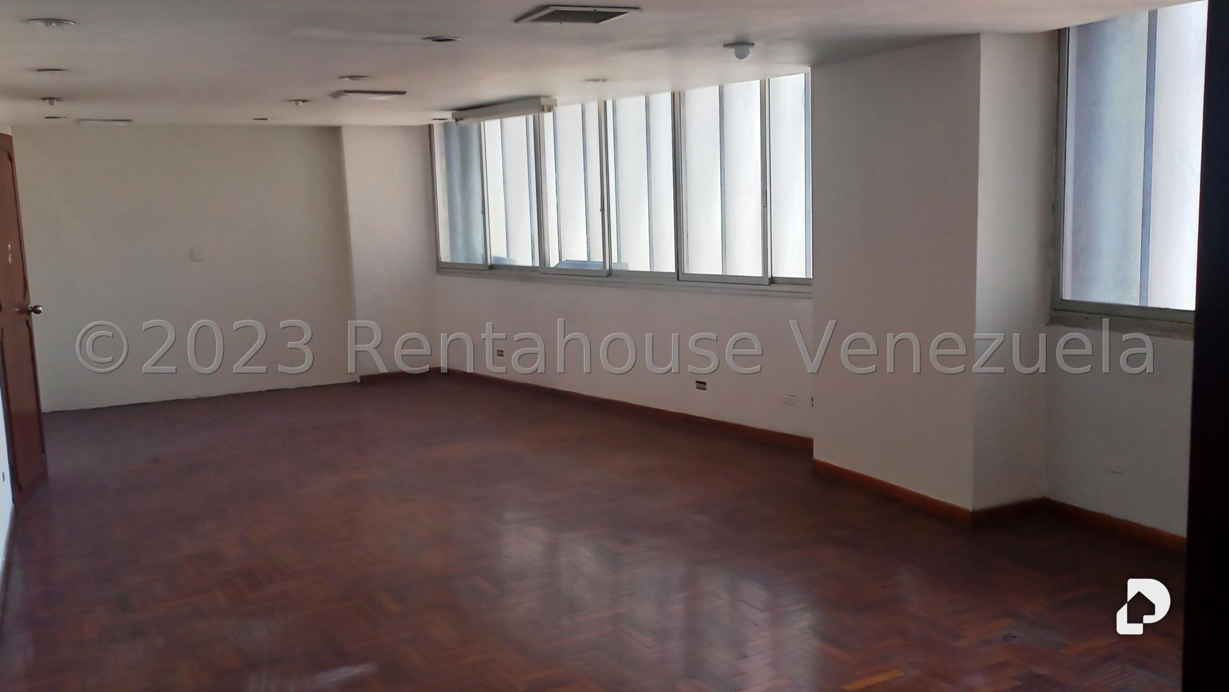 Oficina en Parroquia Catedral, Caracas – 16