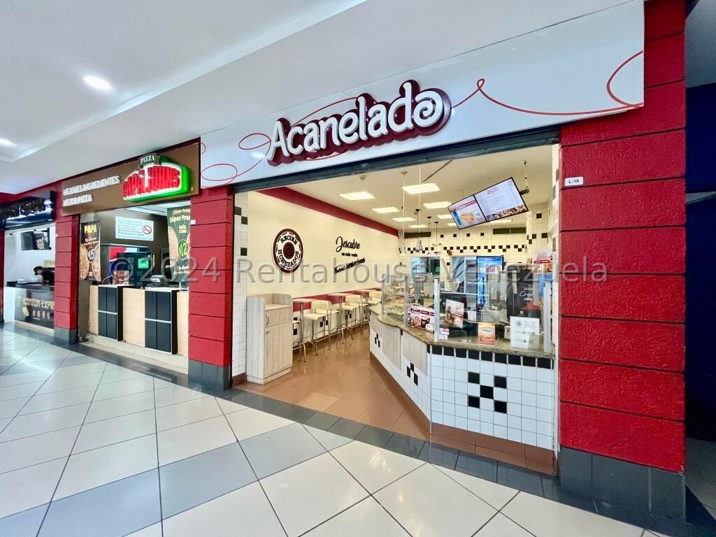 Local comercial en El Recreo, Caracas - 1