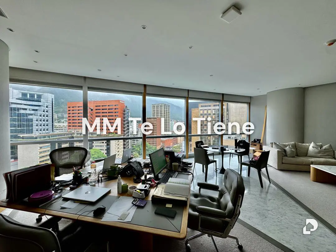 Oficina en La Castellana, Caracas – 23
