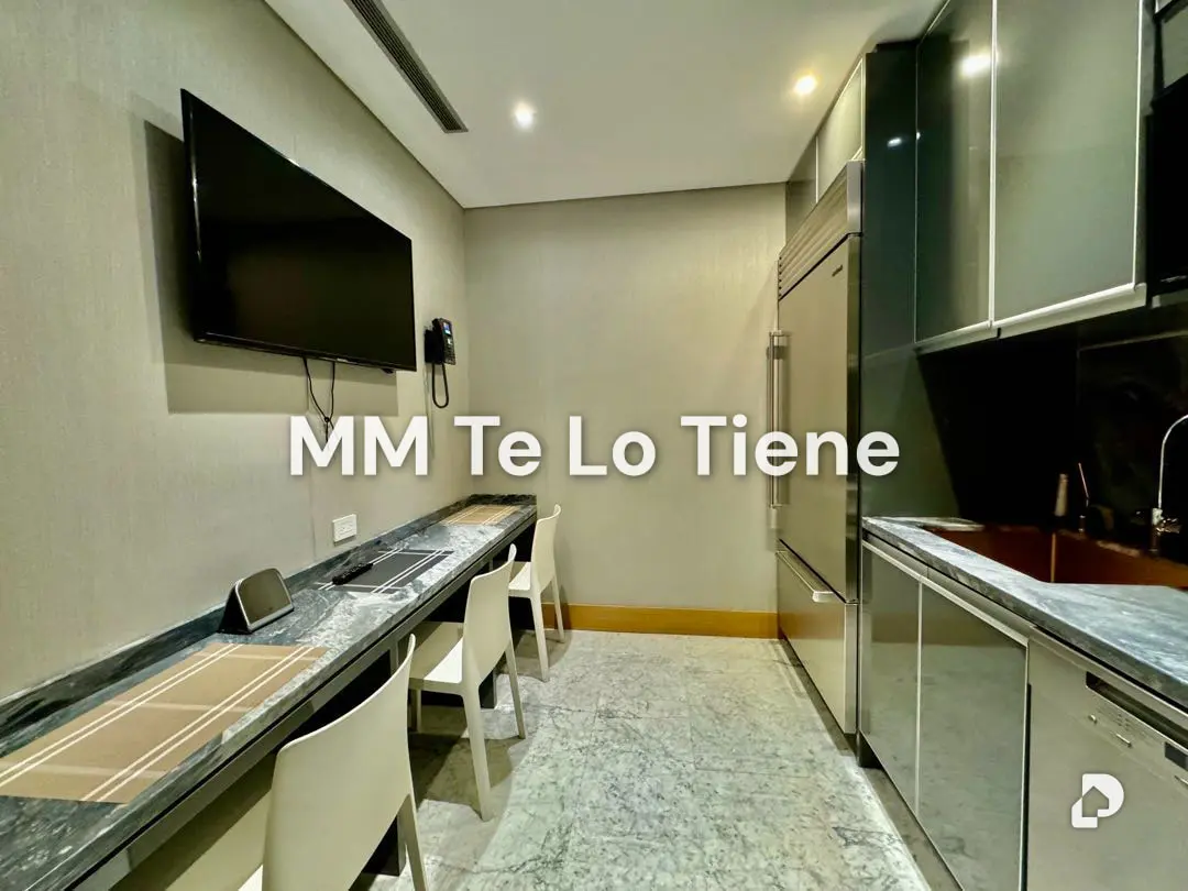 Oficina en La Castellana, Caracas – 12