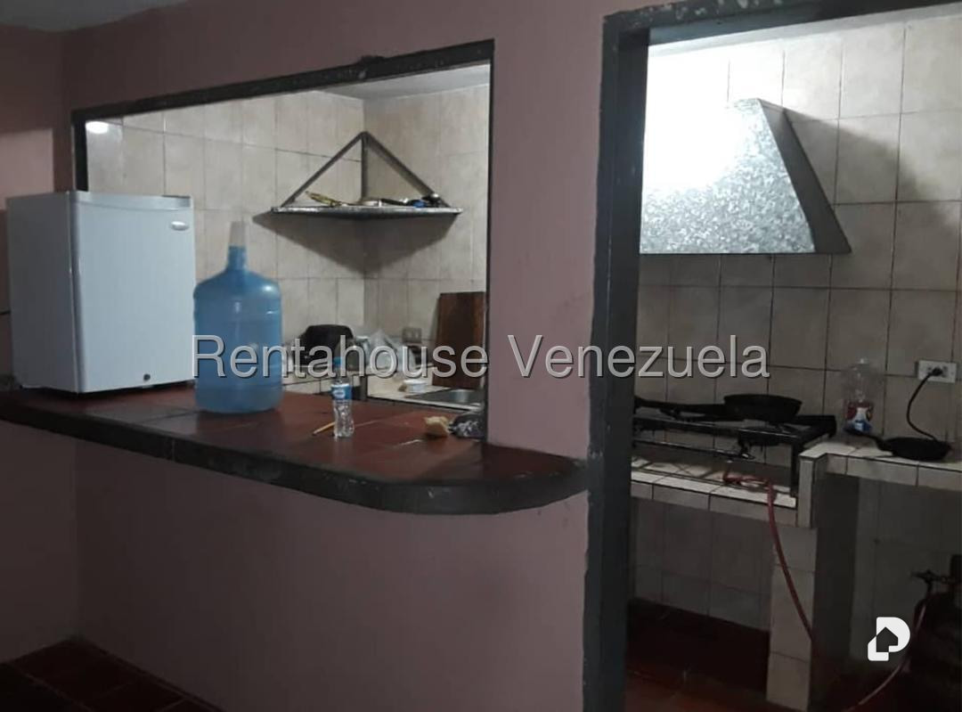 Warehouse in San Antonio, Los Teques – 12