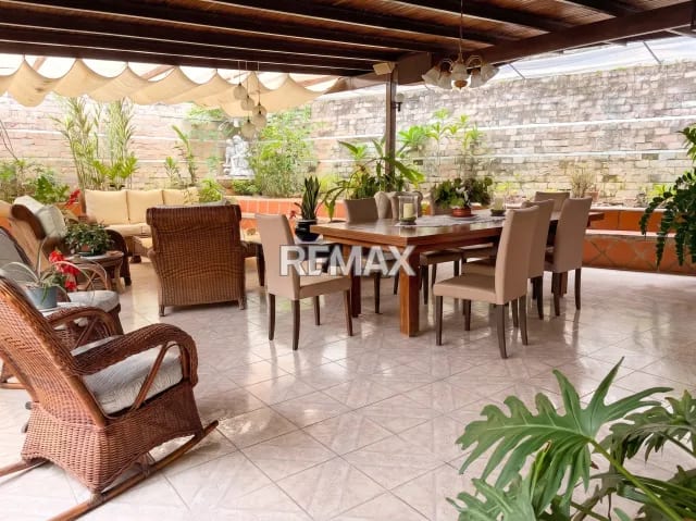 Casa en Santa Sofía, Caracas - 1