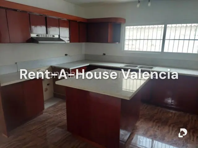 Casa en Parroquia Urbana San José, Valencia – 13