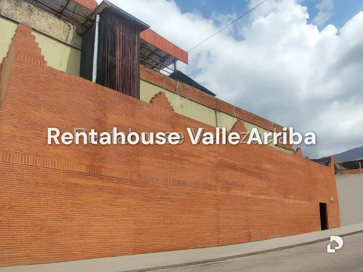 Building in Guaicaipuro, Caracas – 1