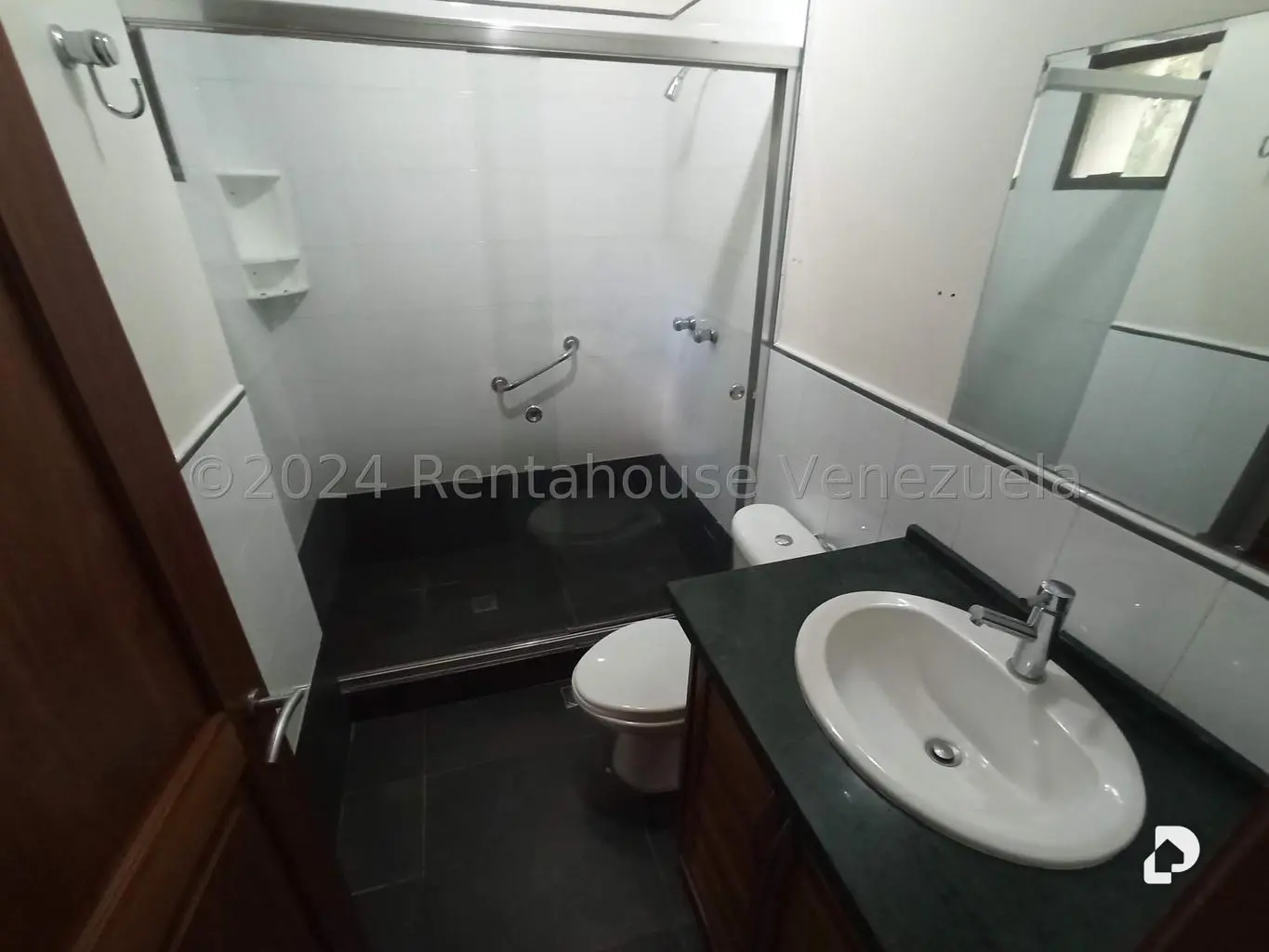House in La Lagunita Country Club, Caracas – 14