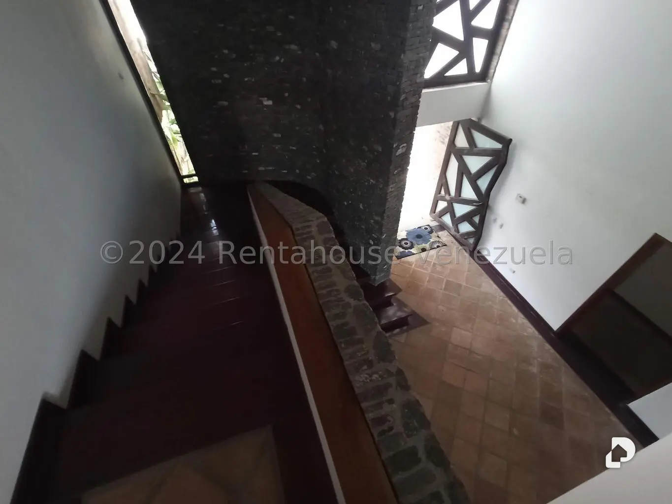 House in La Lagunita Country Club, Caracas – 30