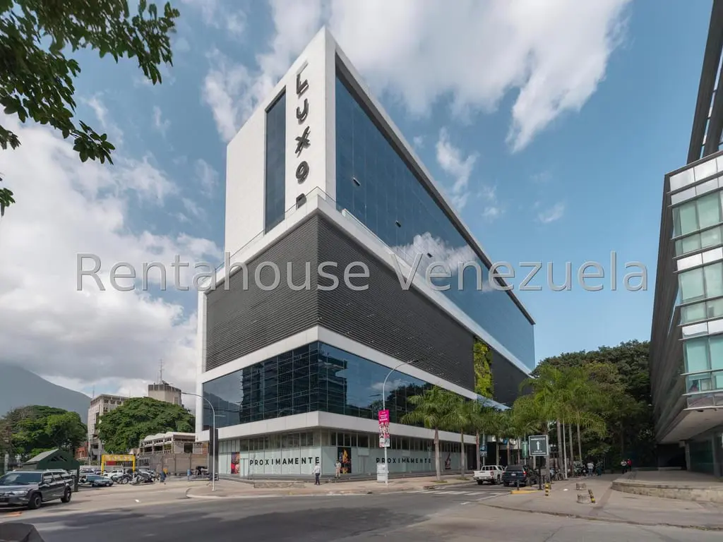 Oficina en Las Mercedes, Caracas - 1