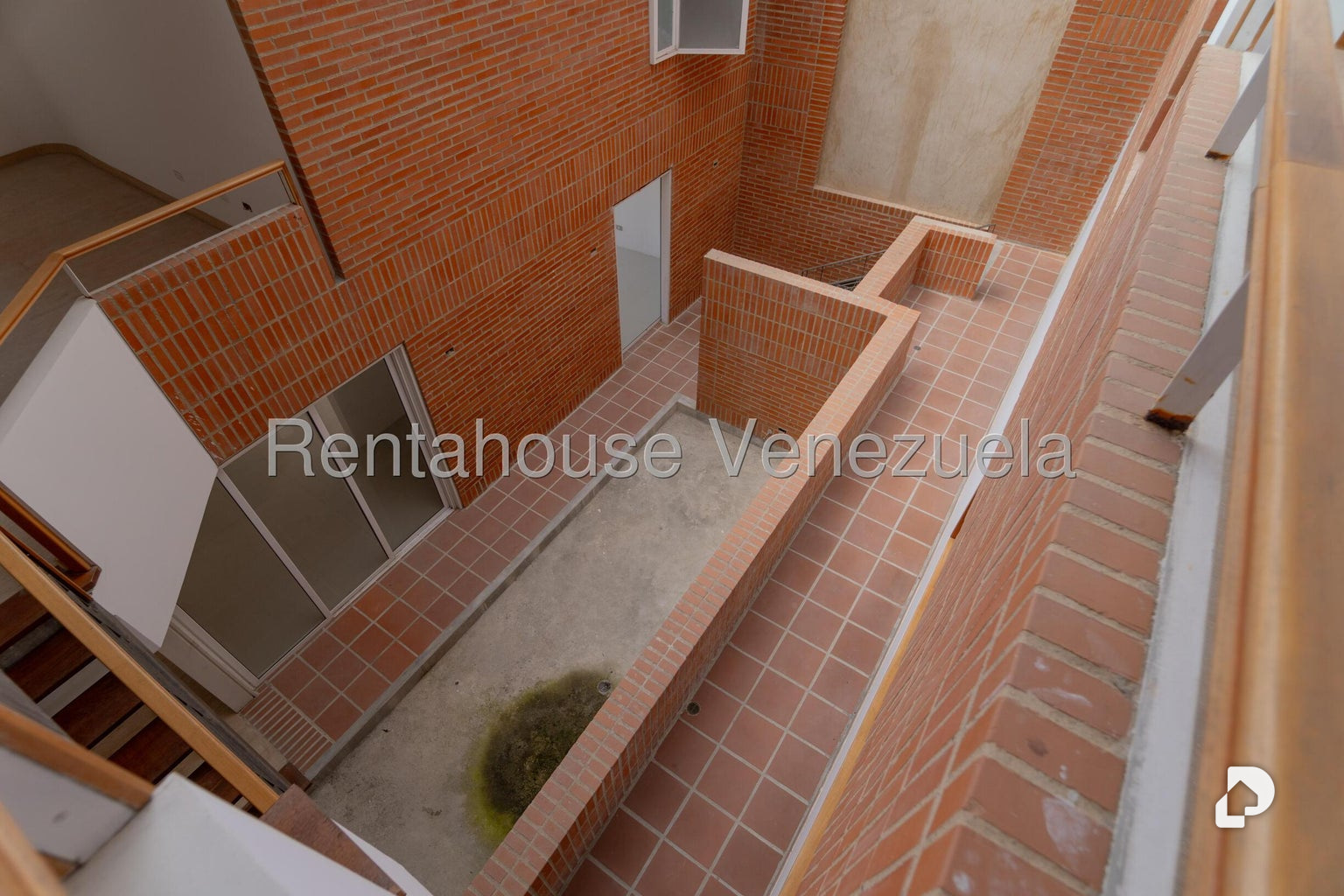 Casa en Alto Hatillo, Caracas – 12