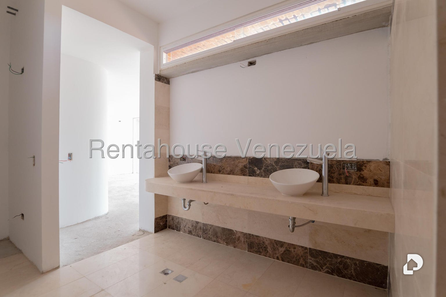 Casa en Alto Hatillo, Caracas – 26