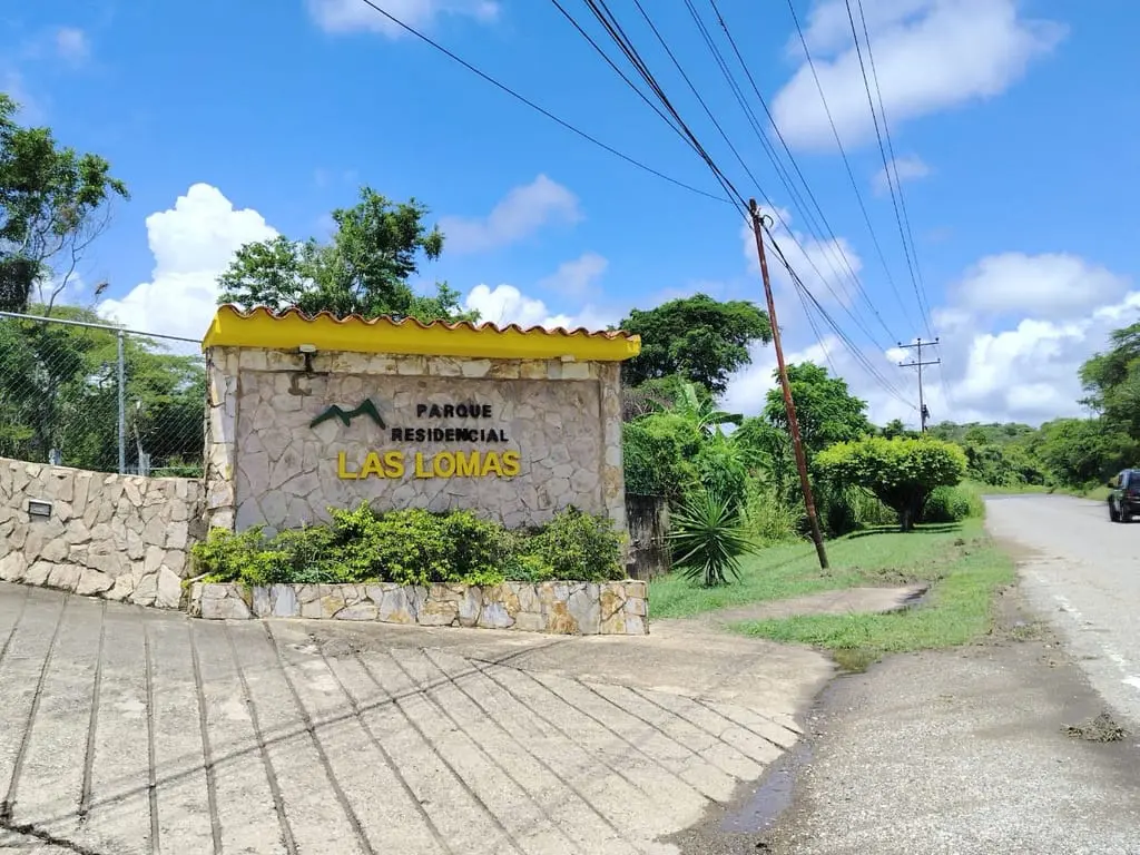 Townhouse en La Peñita, Higuerote - 1